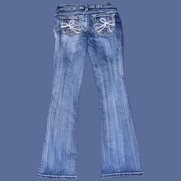 Juniors Wallflower Bootcut Jeans Size 11 Long - Picture 2 of 5